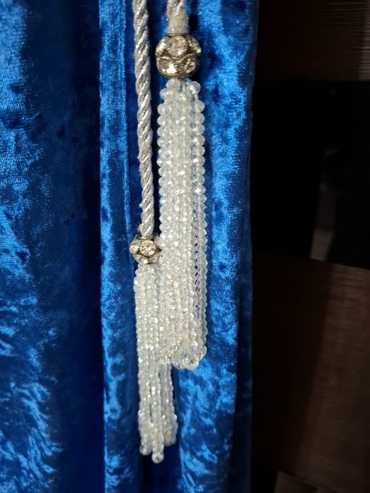 Продаются 3 шикарных платья