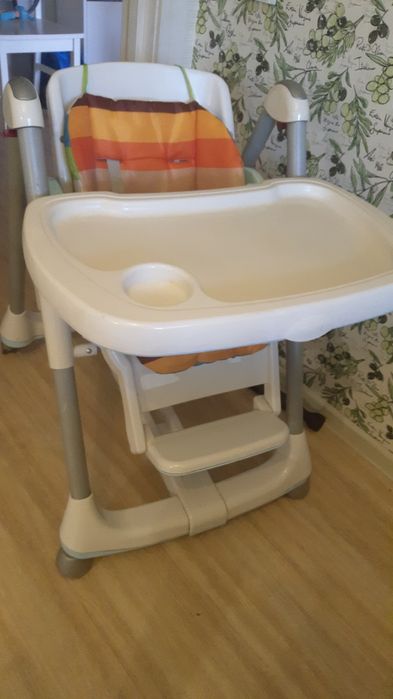 Стульчик для кормления peg perego