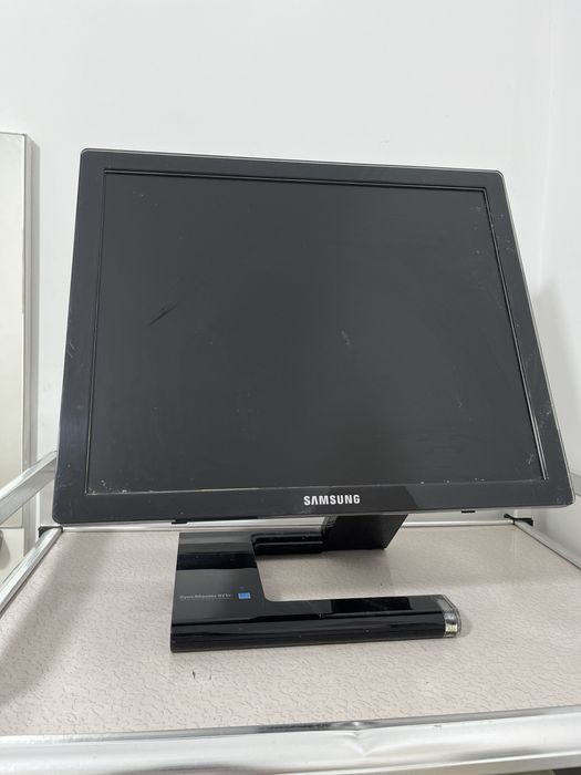Монитор Samsung