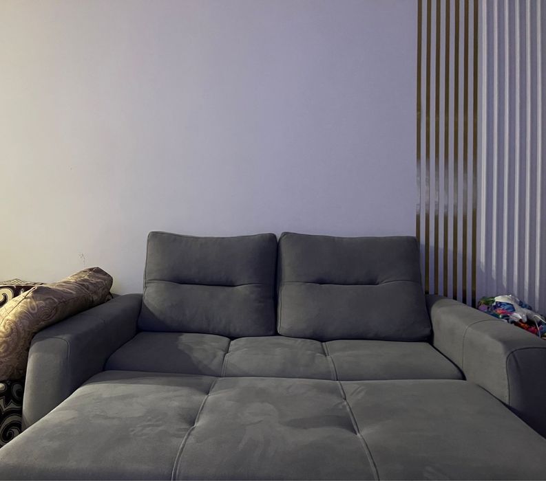 Продам диван очень хорошем состаяние