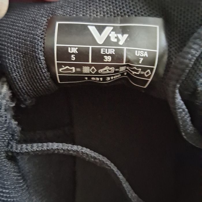 Дамски маратонки Vty