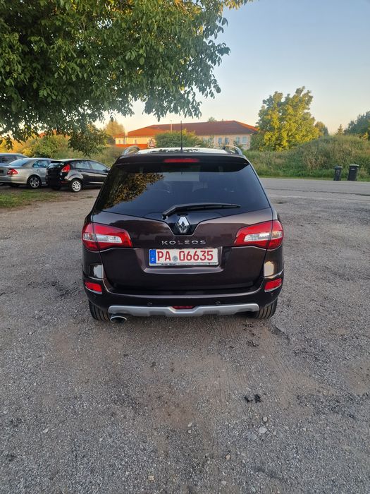 Renault Koleos 2.0
- scaun reglabil, cu funcție de încălzire pentru șo