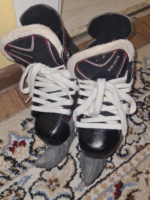 Продаются детские коньки