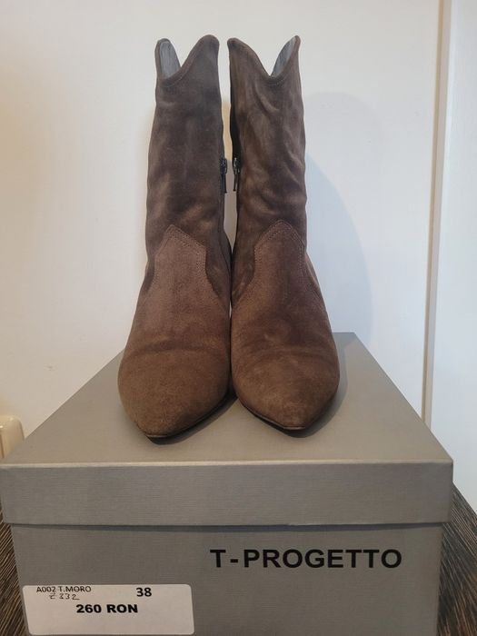 Cizme cu toc ,piele întoarsă, mărimea 38