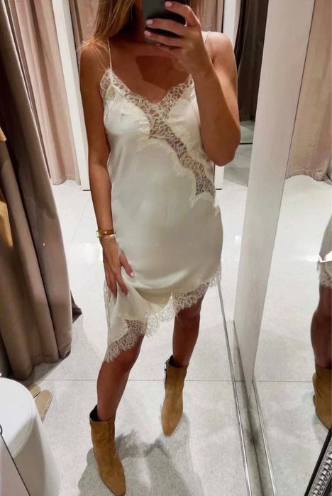 Дамска рокля на Zara