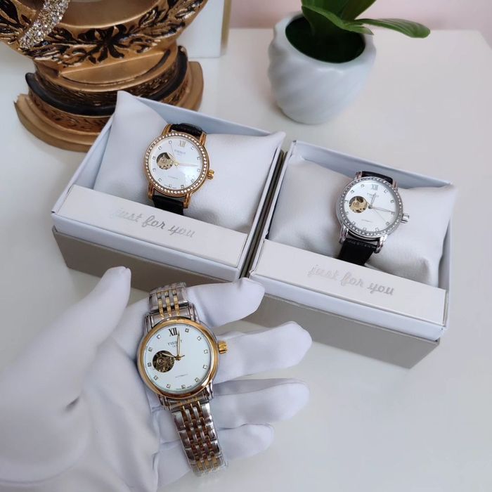 TISSOT женский часы механика