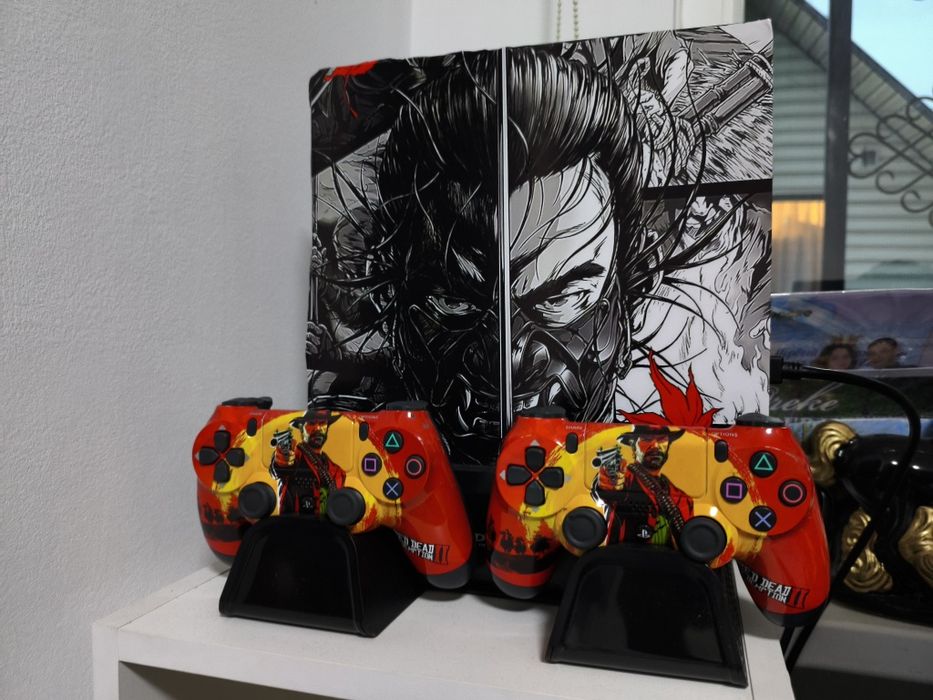 Продам Ps 4 slim