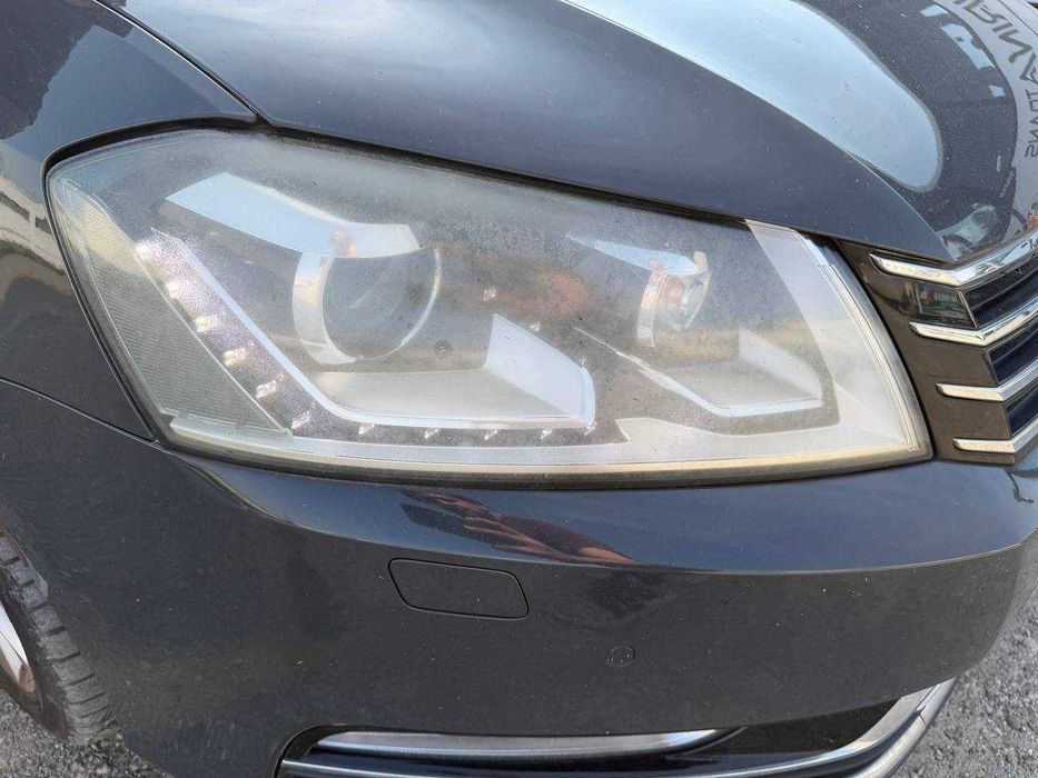 Set faruri LED / Far dreapta sau stanga VW PASSAT B7 cu volan stanga cod R19