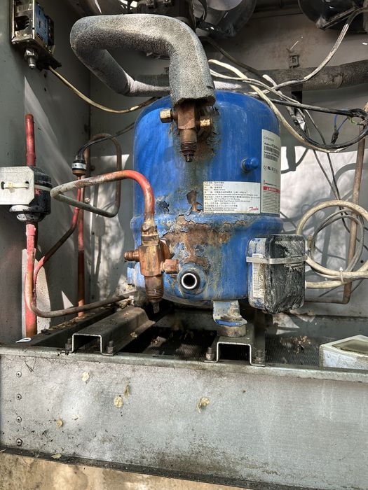 Ремонт холодильников морозильных камер