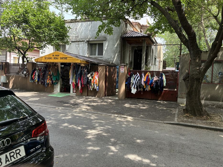 Se vinde firma cu magazin mixt, sect 1 , Bucuresti.Stoc marfa -173000lei.Afacere la cheie