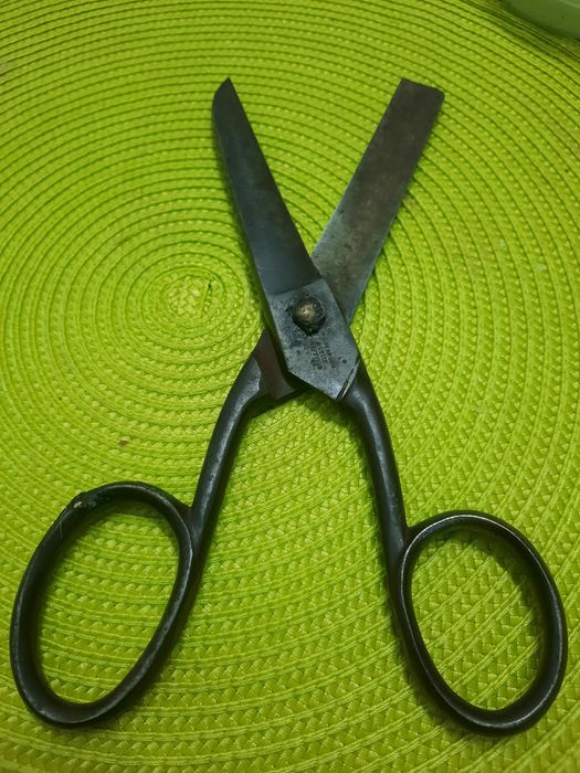 Sfesnic vechi, Tablou vechi, Foarfeca veche,Oglinda de cristal