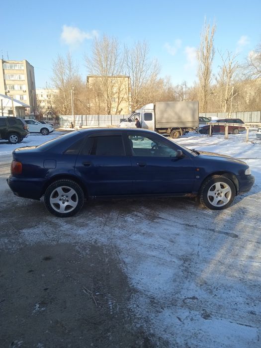 Продам Ауди а4.1994г