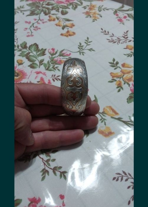 продам безык серебро