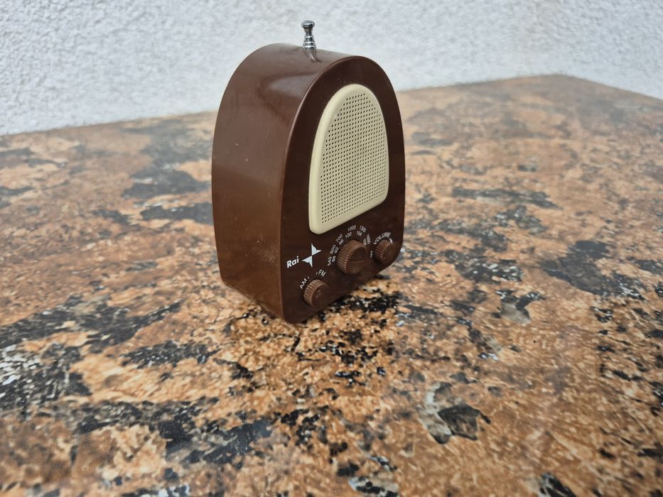 Radio portabil marca Rai made in Italy - functional
