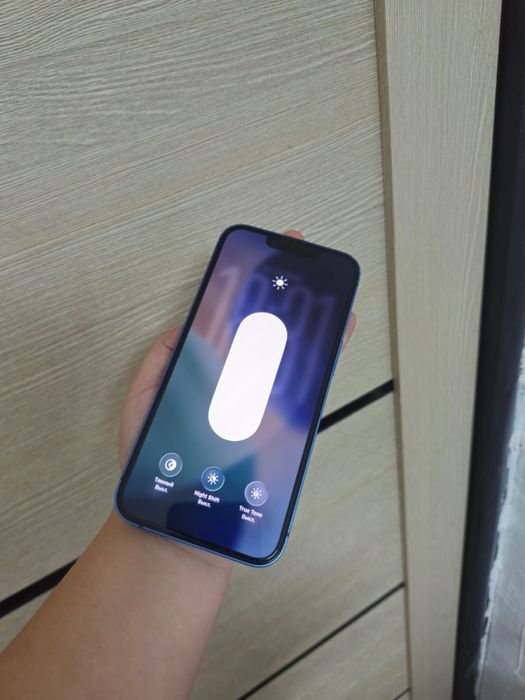 iPhone 13 128Gb в идеальном состоянии