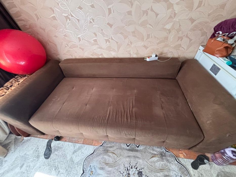 Отдам даром диван