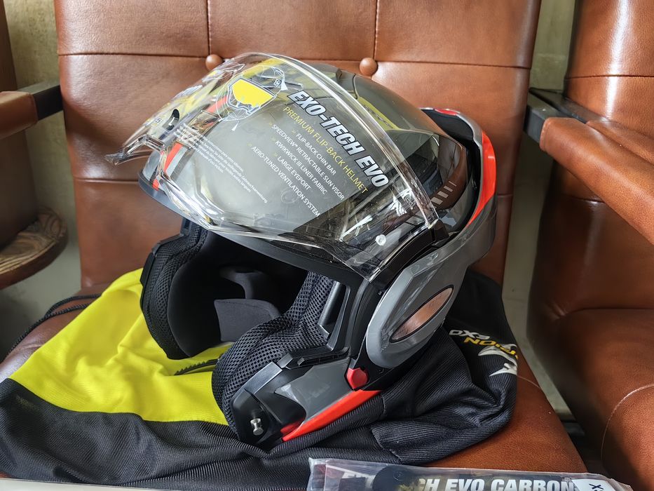 Модуларна каска Scorpion Exo Tech Evo