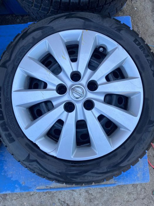 Roti de iarna Nissan 205/55/16 senzori presiune inclusi