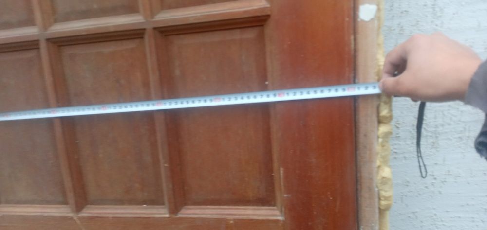 Продам двери б/у