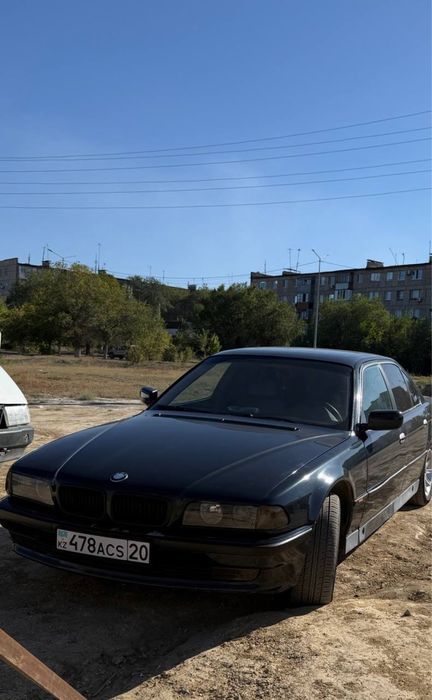 Продам bmw e38 1995 года