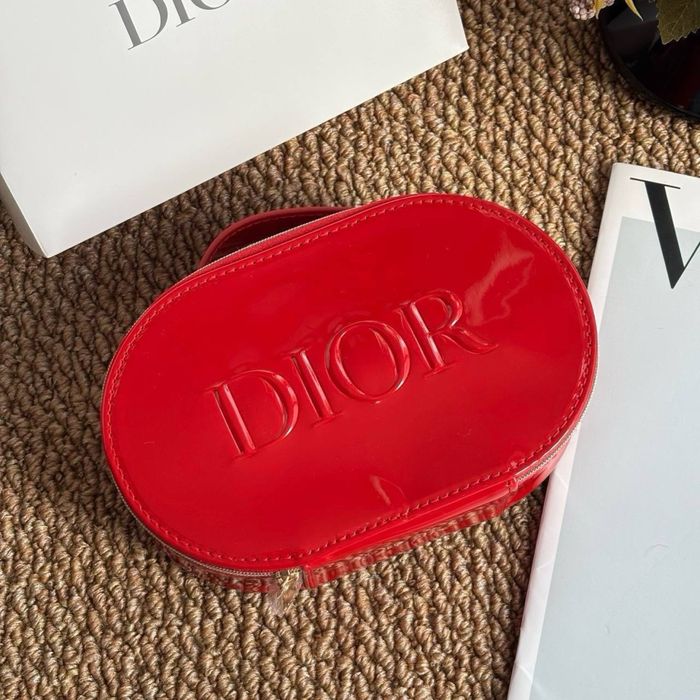 В наличии! Косметички