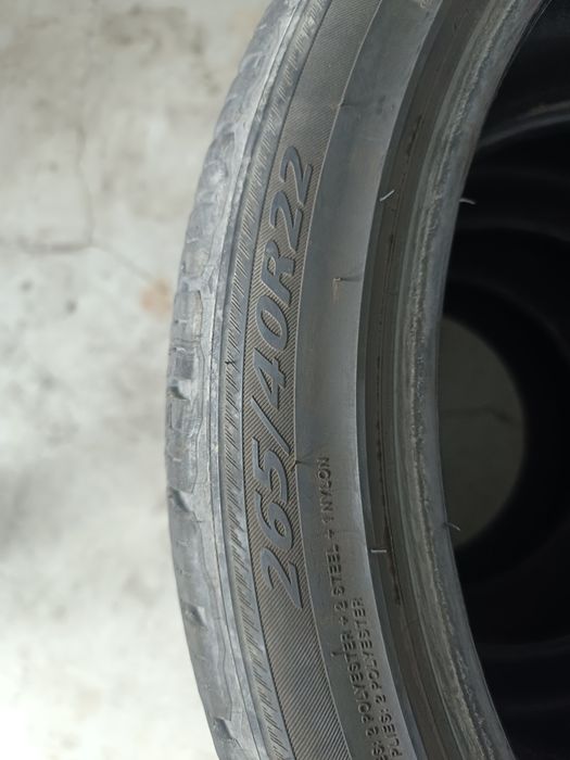 Продам резину 265 40 R22