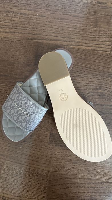 Шлепки Michael Kors 37 разм