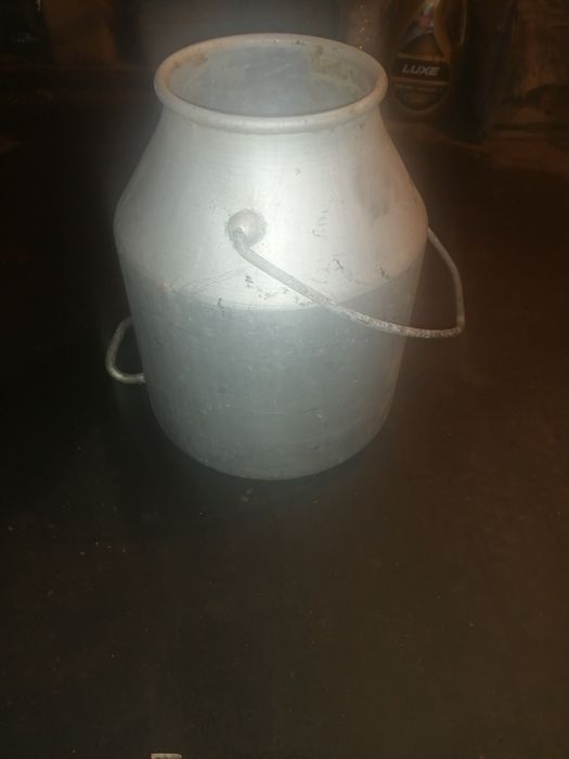 Продам алюминиевый бидон