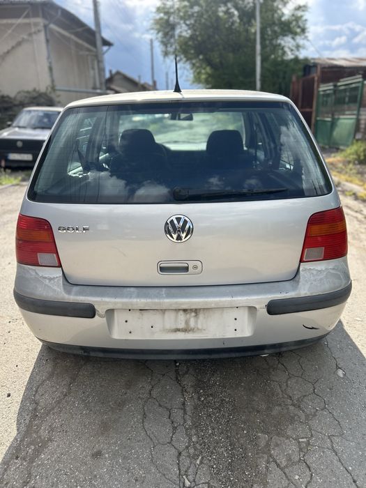 Голф 4 1,4 75кс на части/VW golf 4 1,4i 75ks na chasti