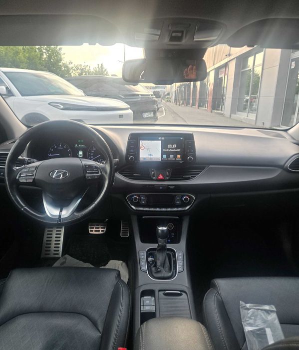 vand  hyundai  i30
