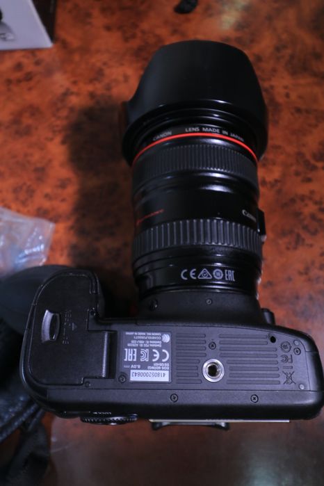 Canon eos 6 D sotiladi