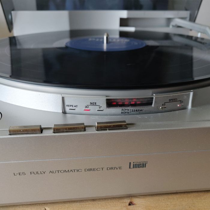 Pick up/picap/JVC L-E5 full automatic -direct drive -tangential