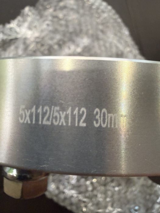 Фланци за мерцедес 5x112 30MM  МЛ и ГЛ/ W164/W166/W163