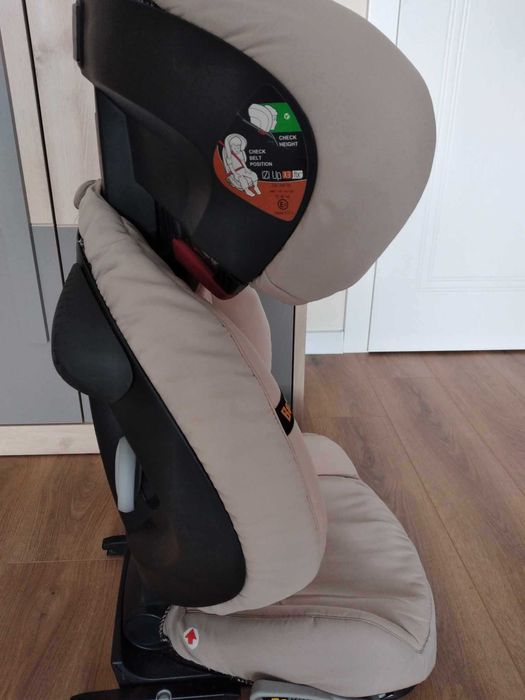 BeSafe столче за кола iZi Up X3 Fix за момче/момиче 15-36 кг с IsoFix