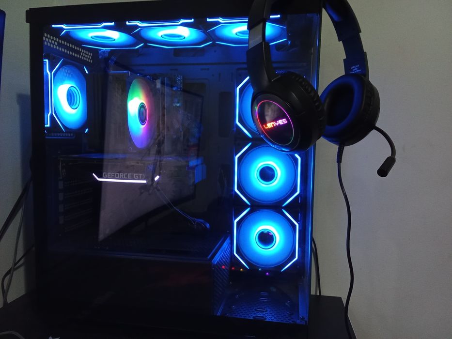 Komputer/pc sotiladi yoki abmen 16-15pro max