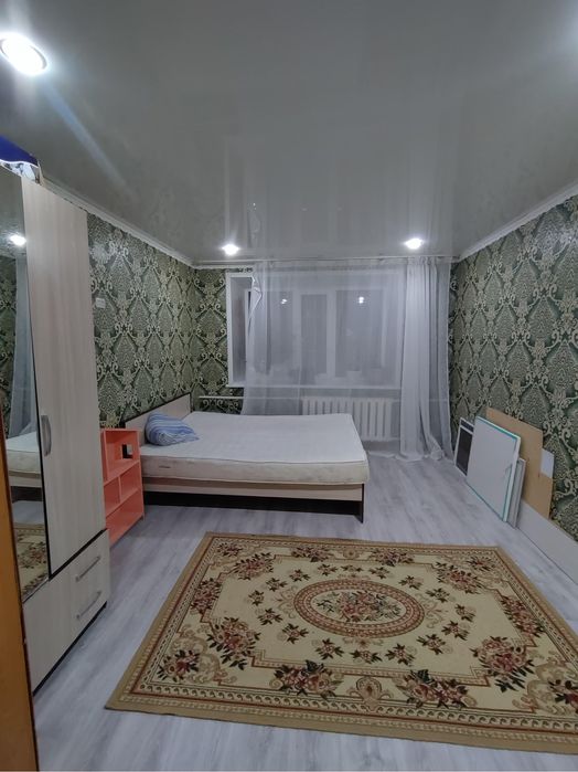 Продаю квартиру на катаева 33