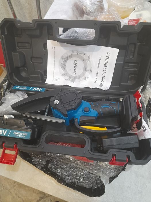 Миниэлектропила.