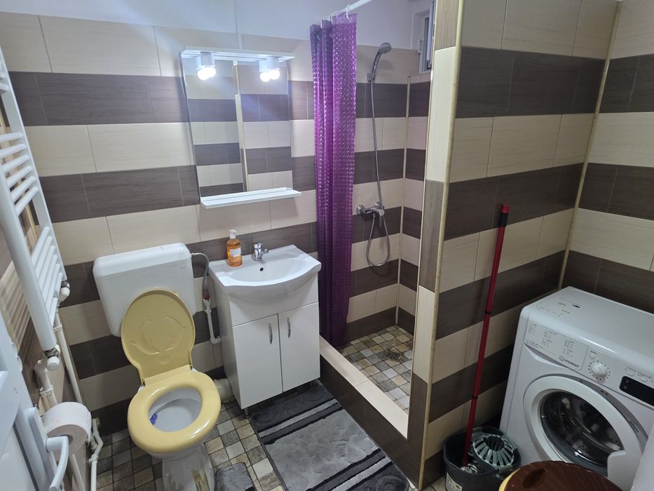 Garsoniera de închiriat