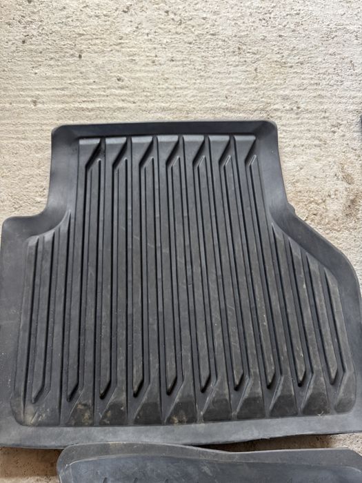 Covorașe cauciuc ORIGINALE Audi a6 c7/c8