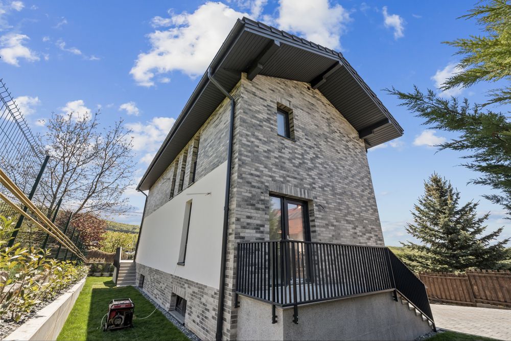 Casa Faget, finisată, zona Vila Tusa, str Liviu Rusu 9