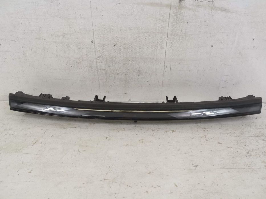 DRL Central Lumina De Zi Tesla Model Y Juniper 2025 2026 Original In S