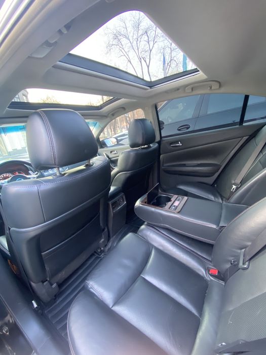 Nissan Maxima Sotiladi