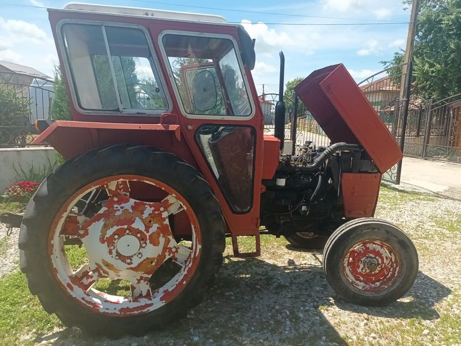 Tractor Universal 445 original Brașov