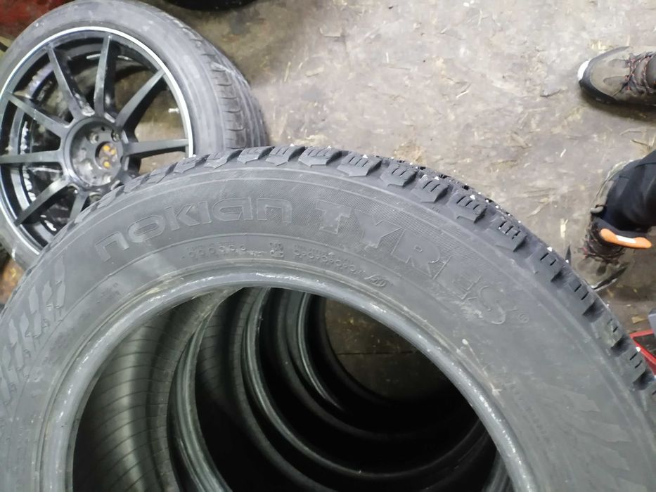 215/55/16 в идеальном состояни
