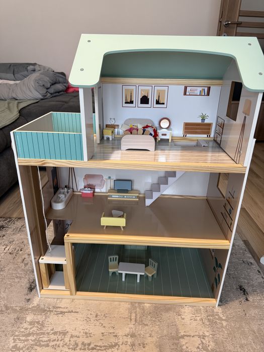 Vand casuta de papusi