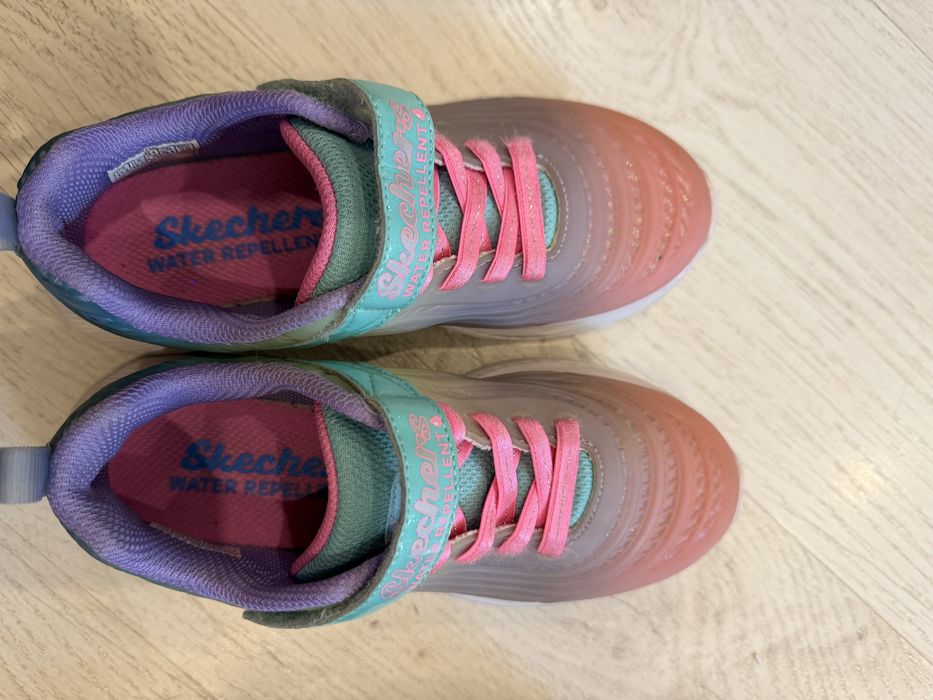 Кроссовки skechers