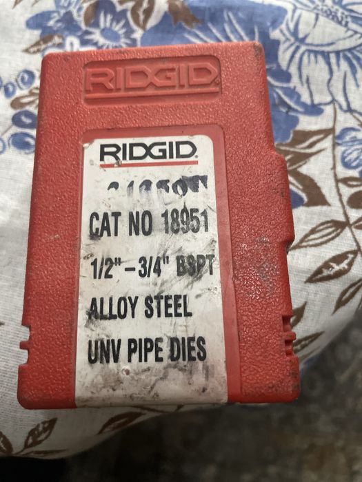 RIDGID UNV din oțel aliat BSPT de 1/2" - 3/4", cod CAT 18951