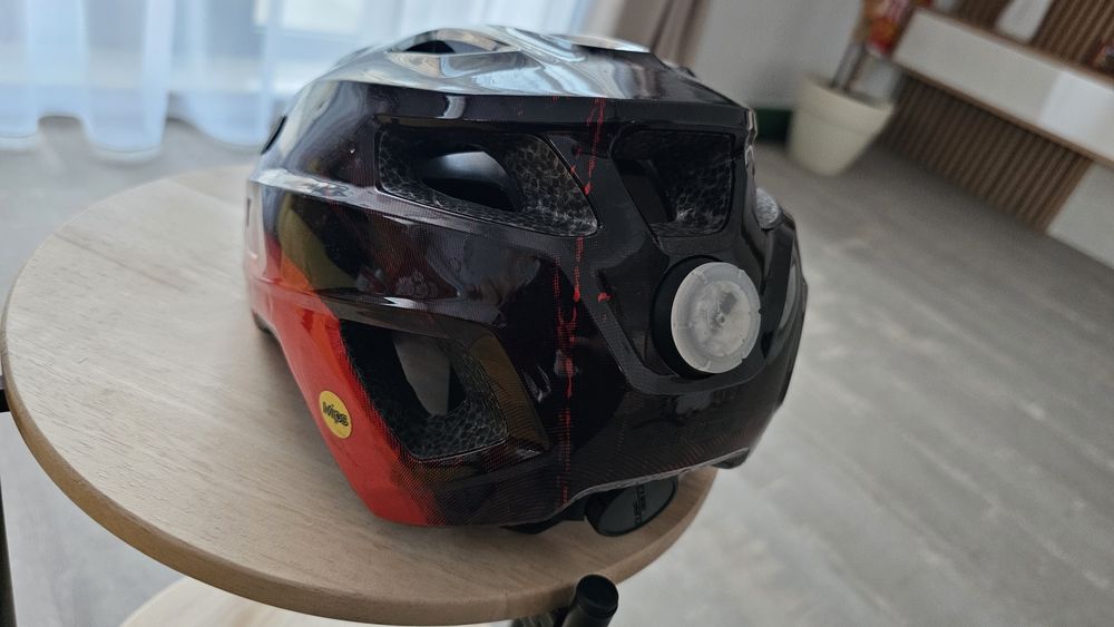 Casca pentru copii CUBE Talok Black Red 46-51 cm