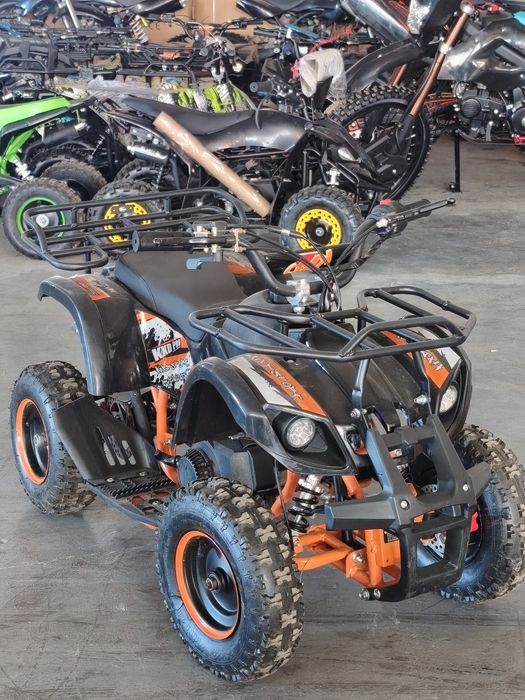 ATV quad 49cc pornire buton sfoară roți pe 6 inch se vinde la mâna a doua folosit pentru filmări