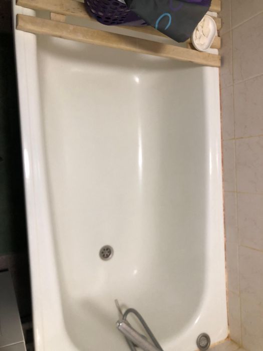 Продается ванна в хорошем состоянии